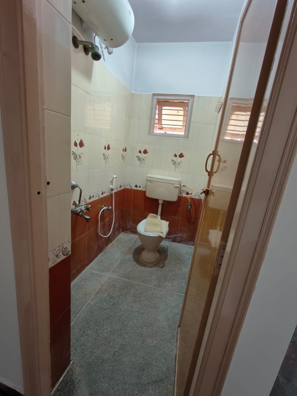 WhatsApp Image 2025-12-05 at 12.44.46_697a6e2b